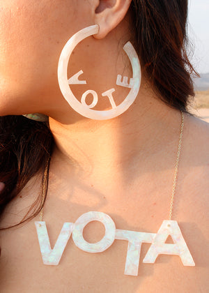 Open image in slideshow, Necklace
